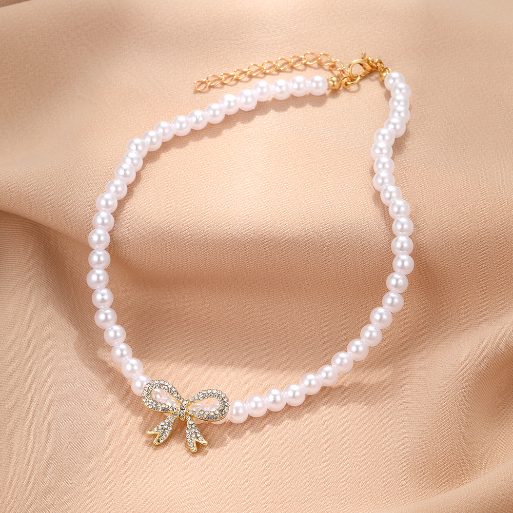 Elegant Classic Style Bow Knot Imitation Pearl Beaded Women's Necklace display picture 8