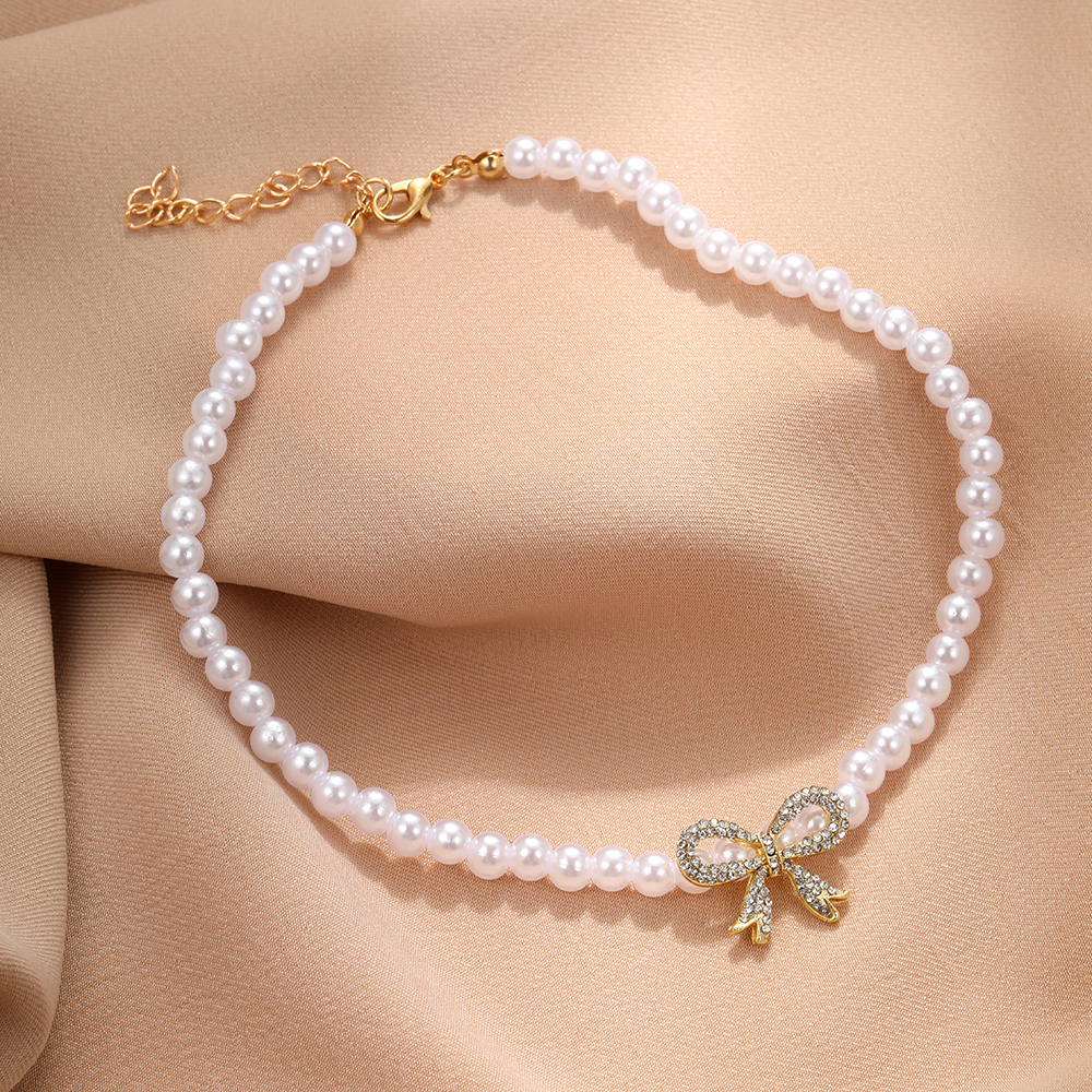 Elegant Classic Style Bow Knot Imitation Pearl Beaded Women's Necklace display picture 11