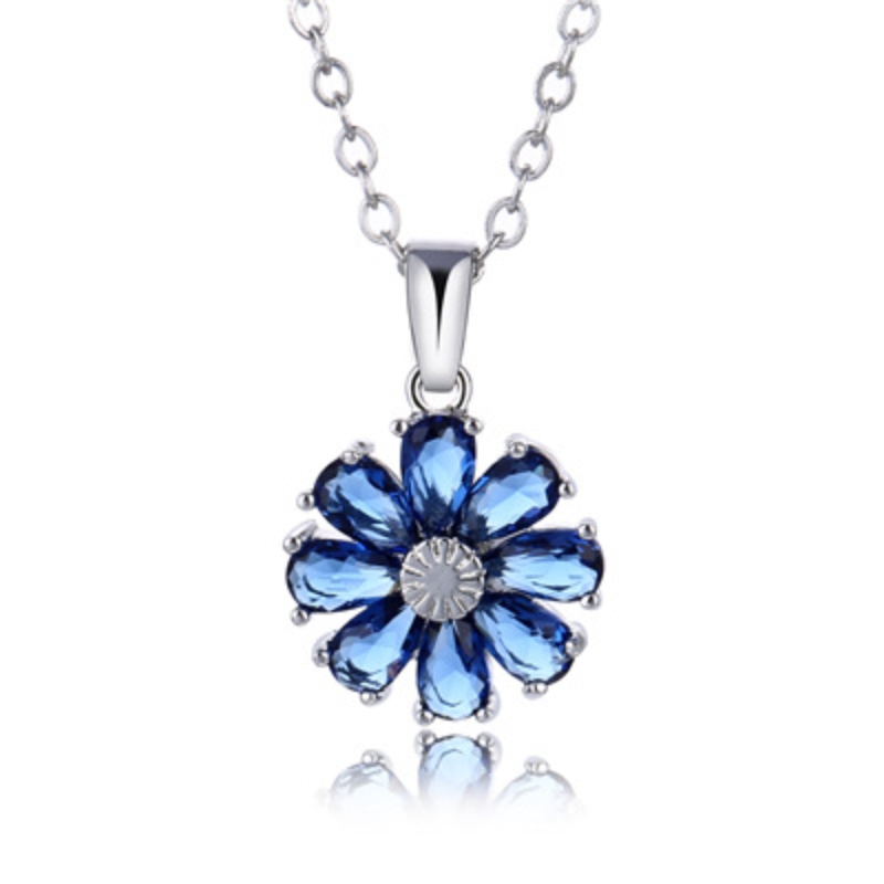 Wholesale Casual Simple Style Flower Copper Inlay K Gold Plated Rhodium Plated Zircon Pendant Necklace display picture 6