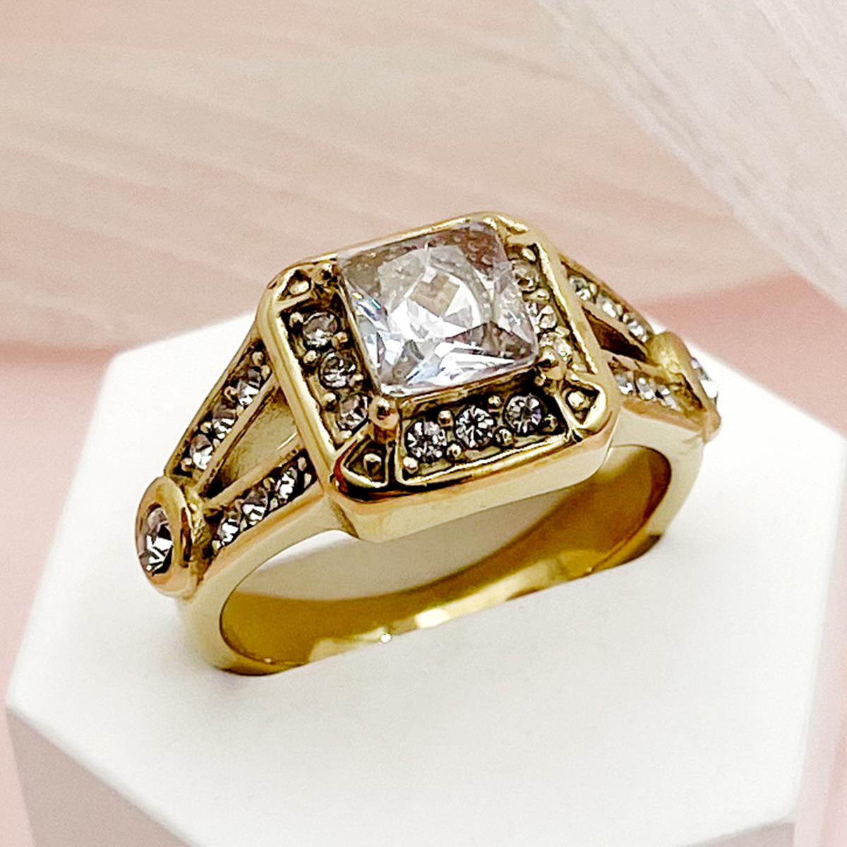 304 Stainless Steel 14K Gold Plated Modern Style Plating Inlay Square Zircon Rings display picture 1