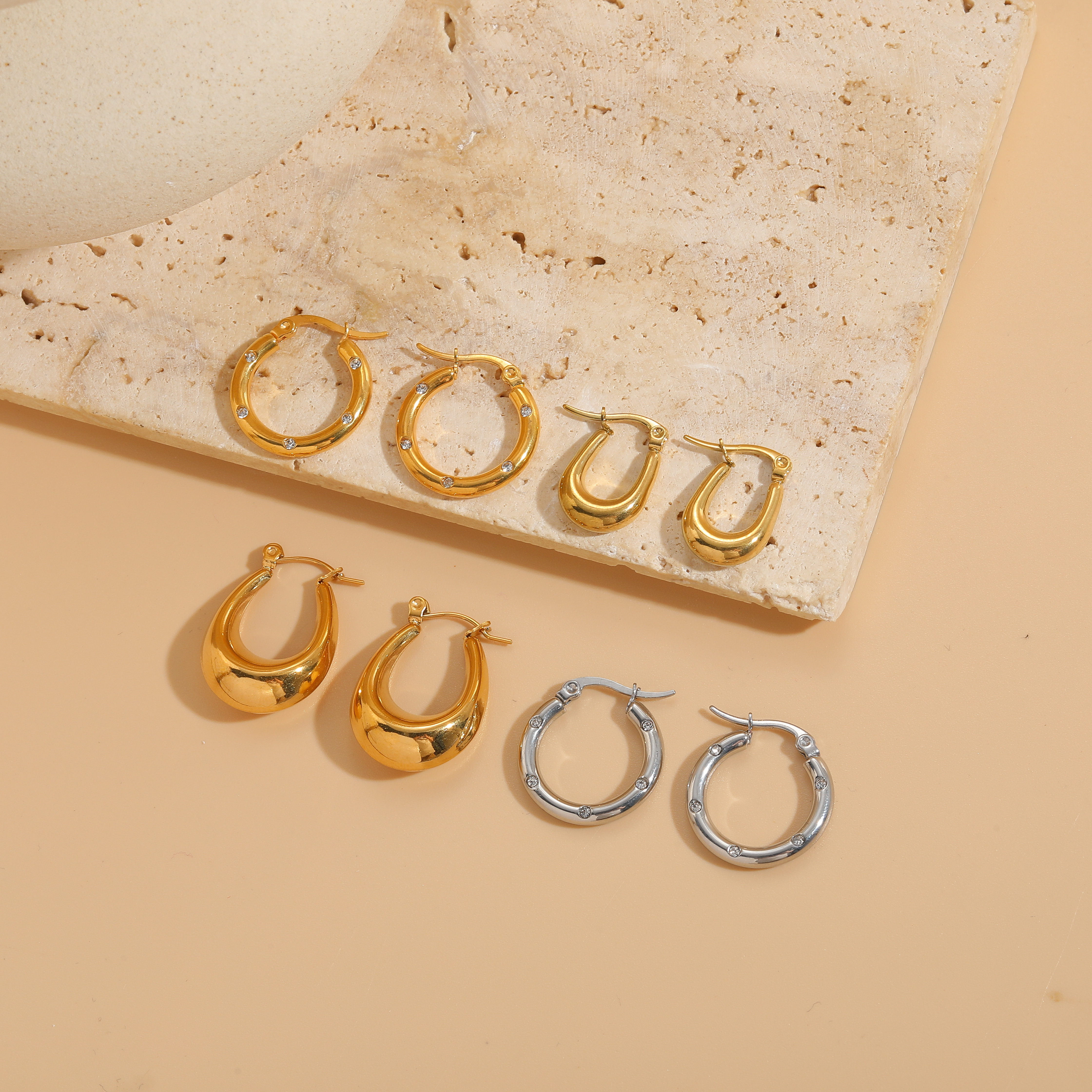1 Pair Elegant C Shape U Shape Asymmetrical Plating Inlay 304 Stainless Steel Zircon Earrings display picture 6