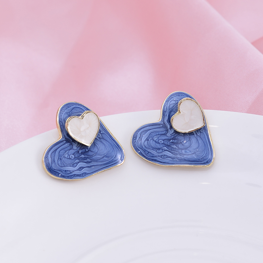 1 Pair Cute Sweet Heart Shape Enamel Alloy Ear Studs display picture 3