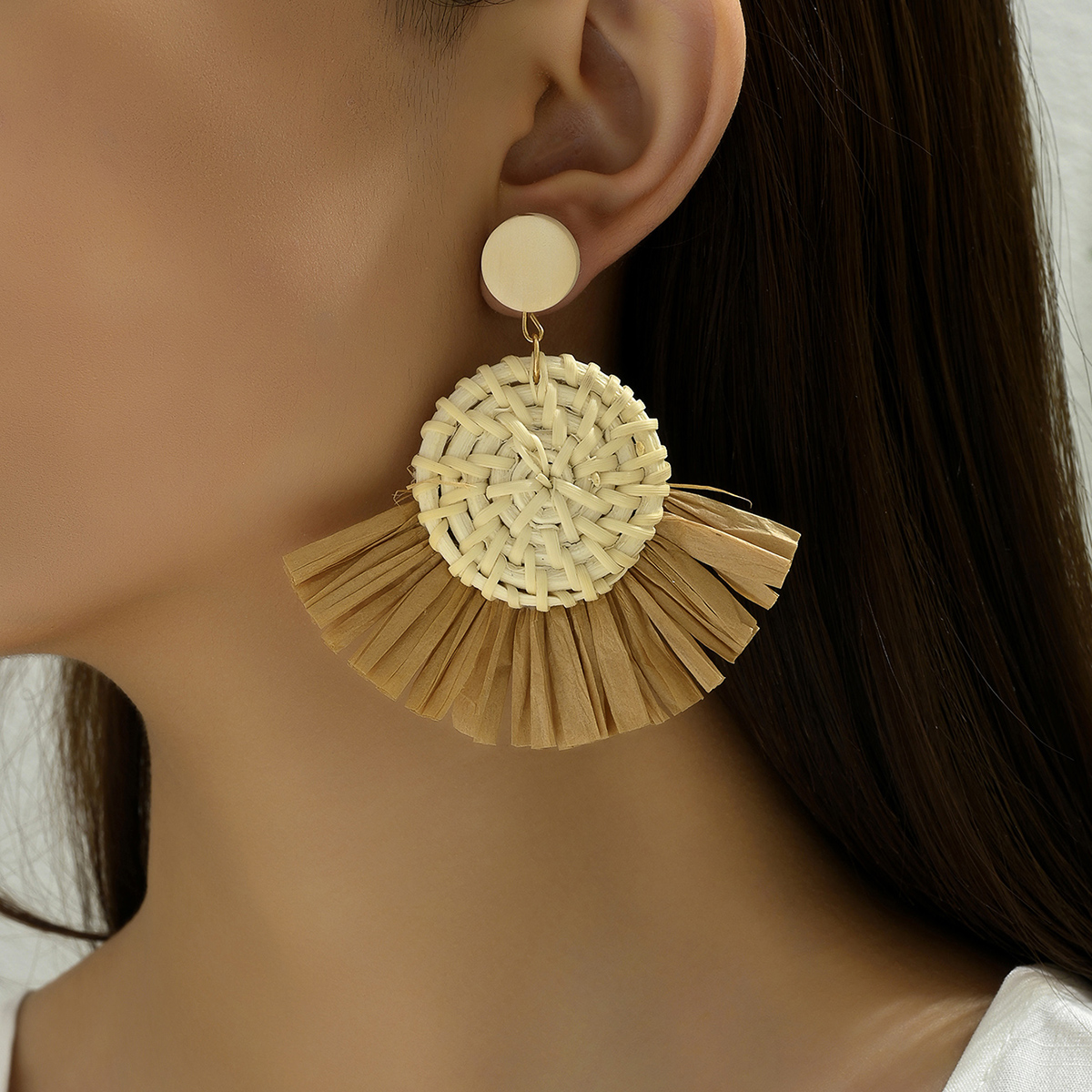 1 Pair Retro Vacation Round Sector Handmade Braid Straw Rattan Drop Earrings display picture 5