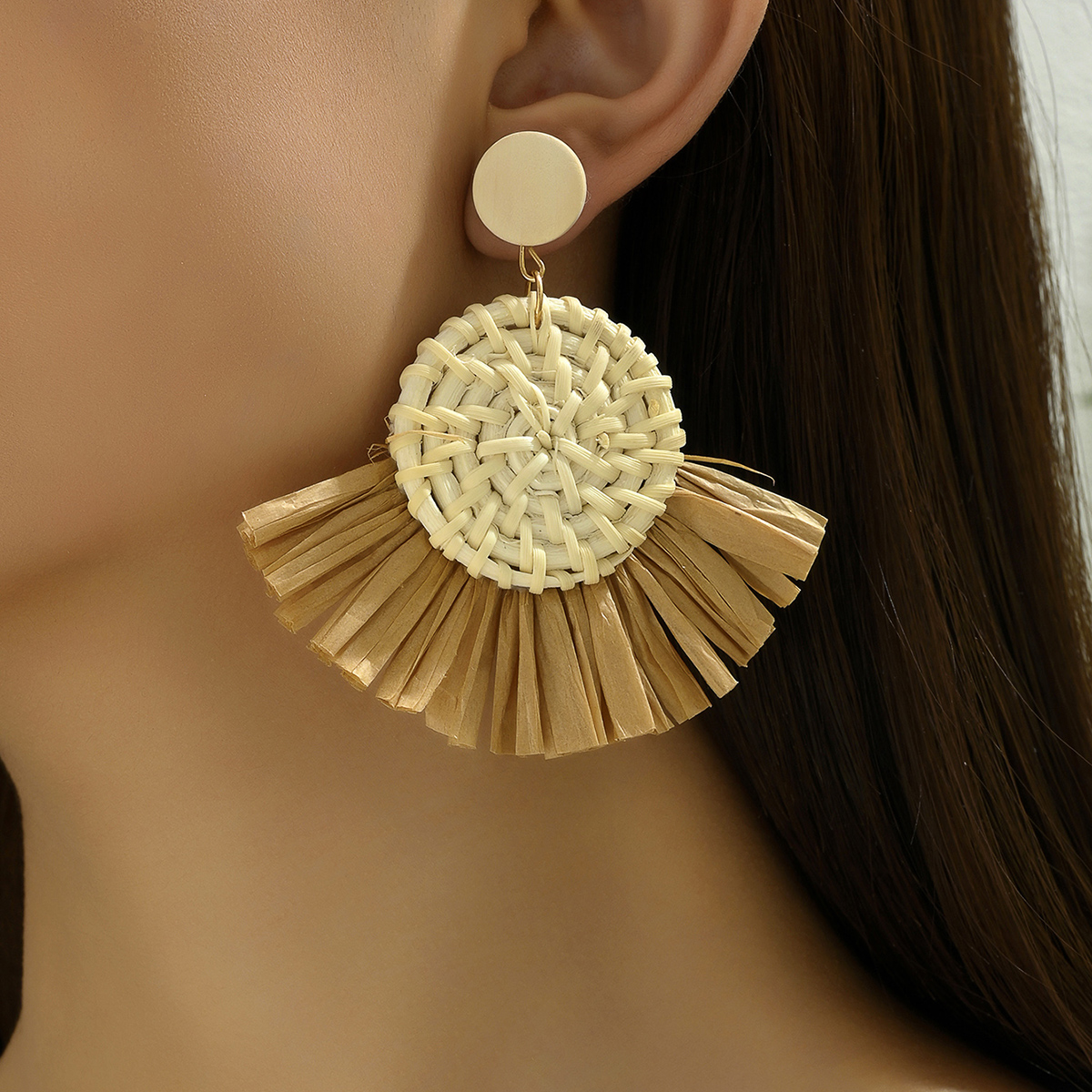 1 Pair Retro Vacation Round Sector Handmade Braid Straw Rattan Drop Earrings display picture 4