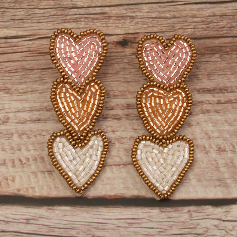 1 Pair Simple Style Artistic Heart Shape Handmade Beaded Cloth Drop Earrings display picture 7