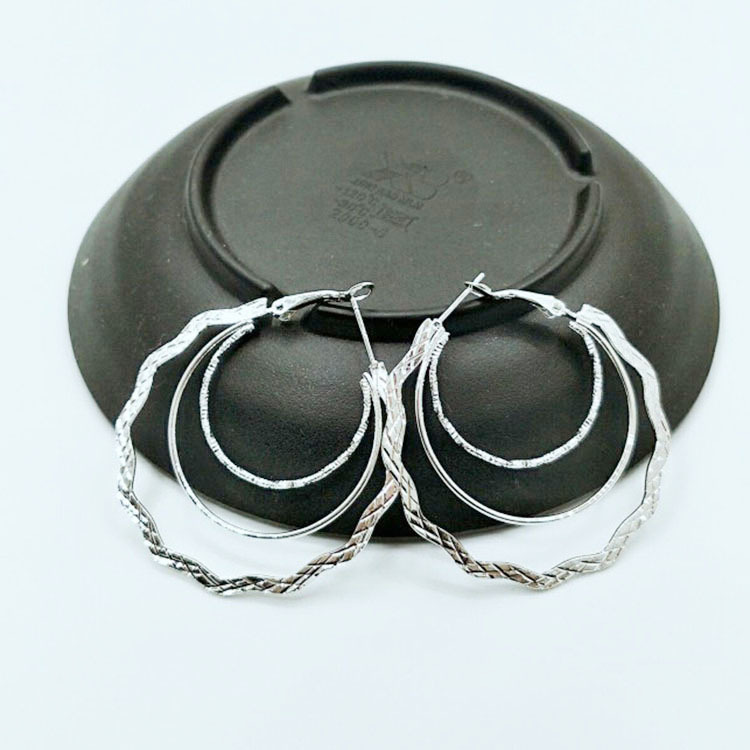 1 Pair Sweet Streetwear Waves Plating Iron Hoop Earrings display picture 3