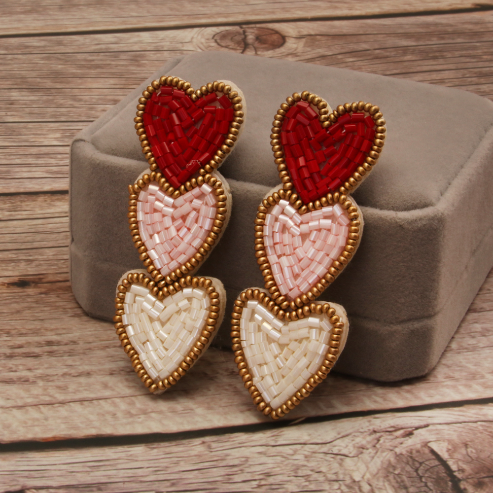 1 Pair Simple Style Artistic Heart Shape Handmade Beaded Cloth Drop Earrings display picture 4