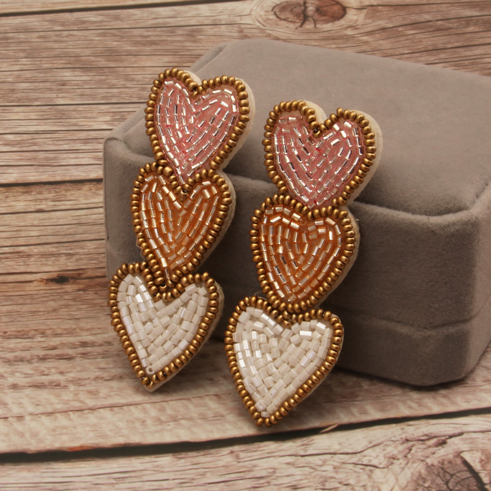 1 Pair Simple Style Artistic Heart Shape Handmade Beaded Cloth Drop Earrings display picture 6