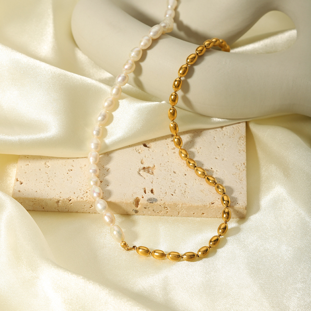 201 Edelstahl Süßwasserperle 18 Karat Vergoldet Barocker Stil Britischer Stil Perlen Überzug Farbblock Halskette display picture 4