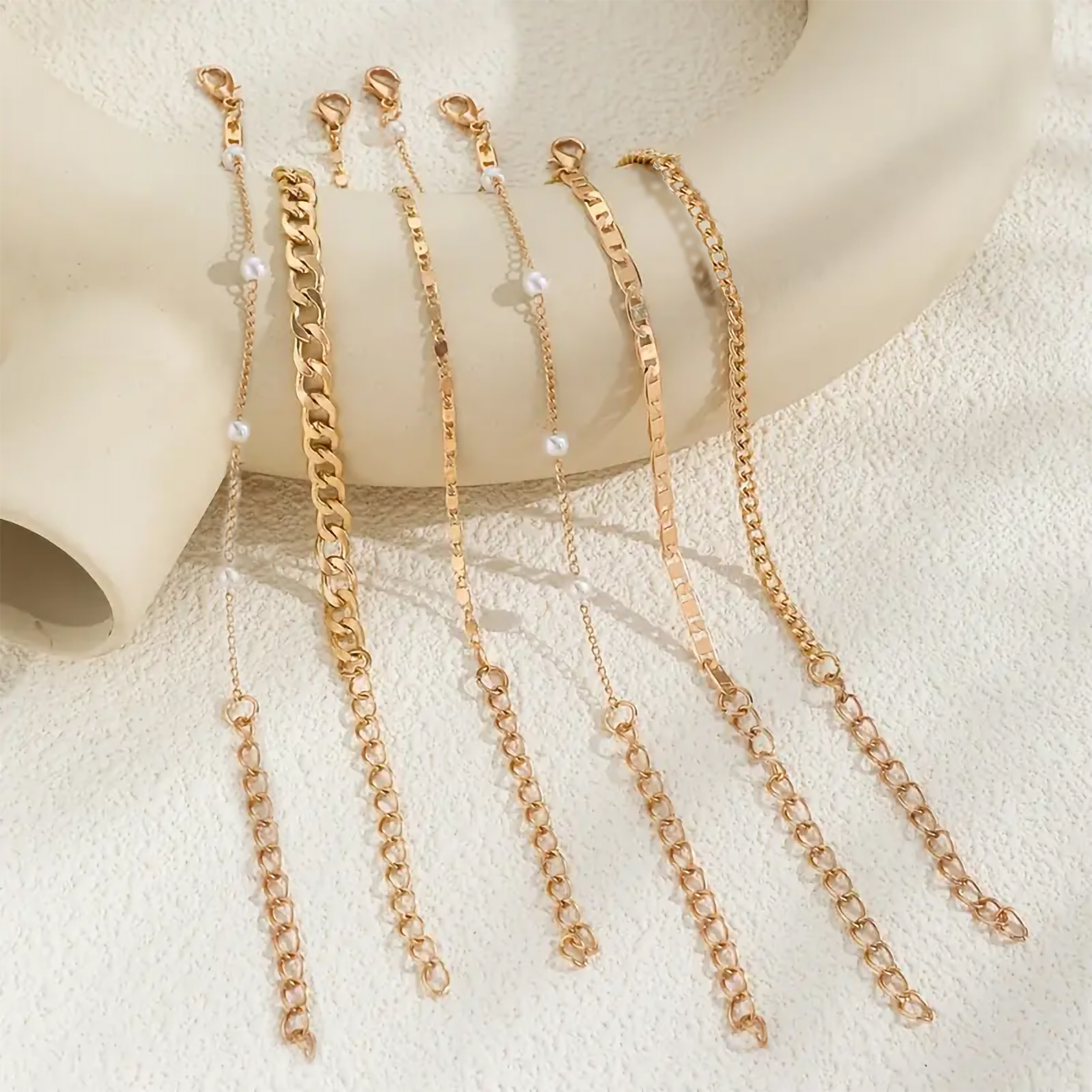 Estilo Simple Oval Cobre Enchapado Embutido Perlas Artificiales Chapado En Oro De 18 Quilates. Mujeres Calcetín display picture 5