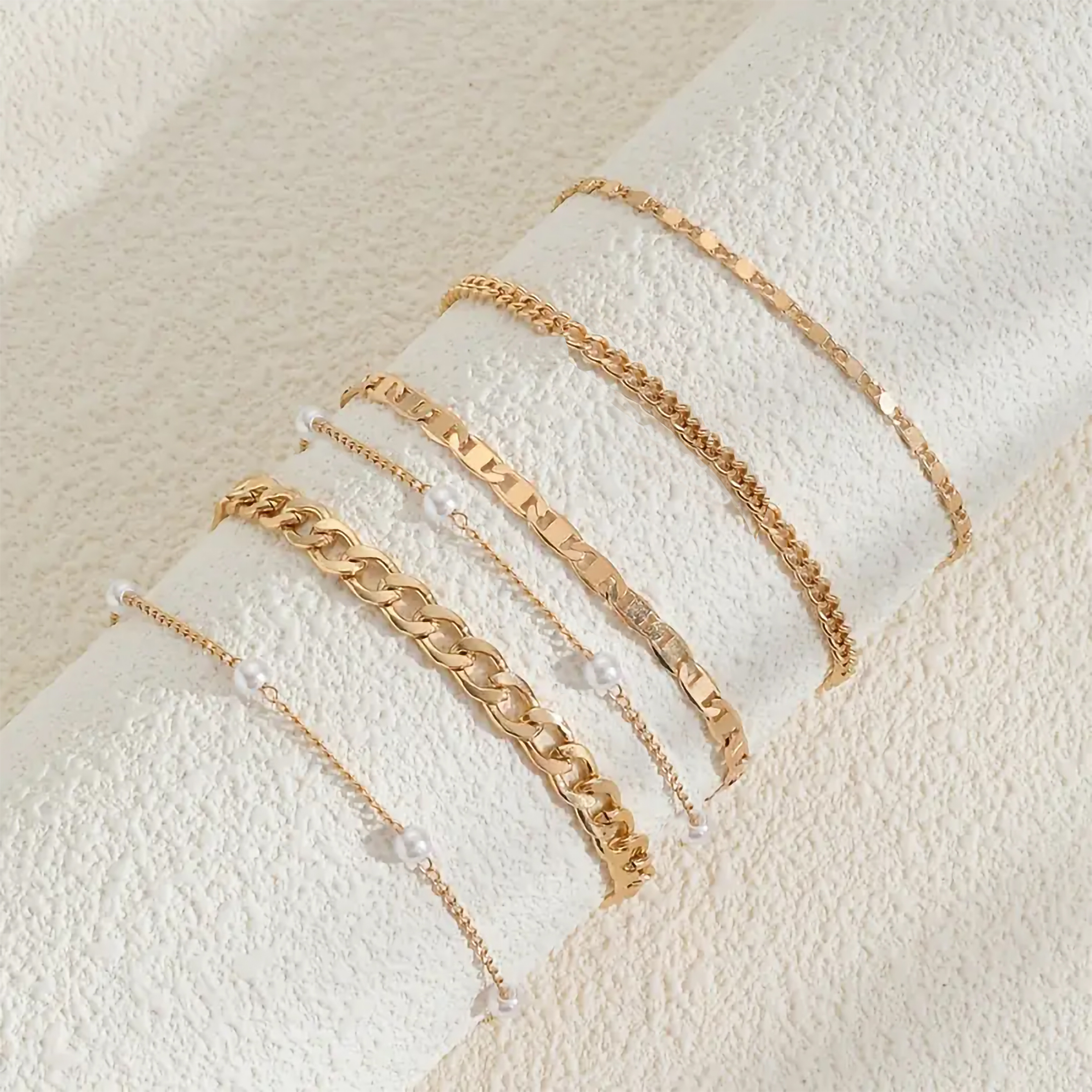 Estilo Simple Oval Cobre Enchapado Embutido Perlas Artificiales Chapado En Oro De 18 Quilates. Mujeres Calcetín display picture 6
