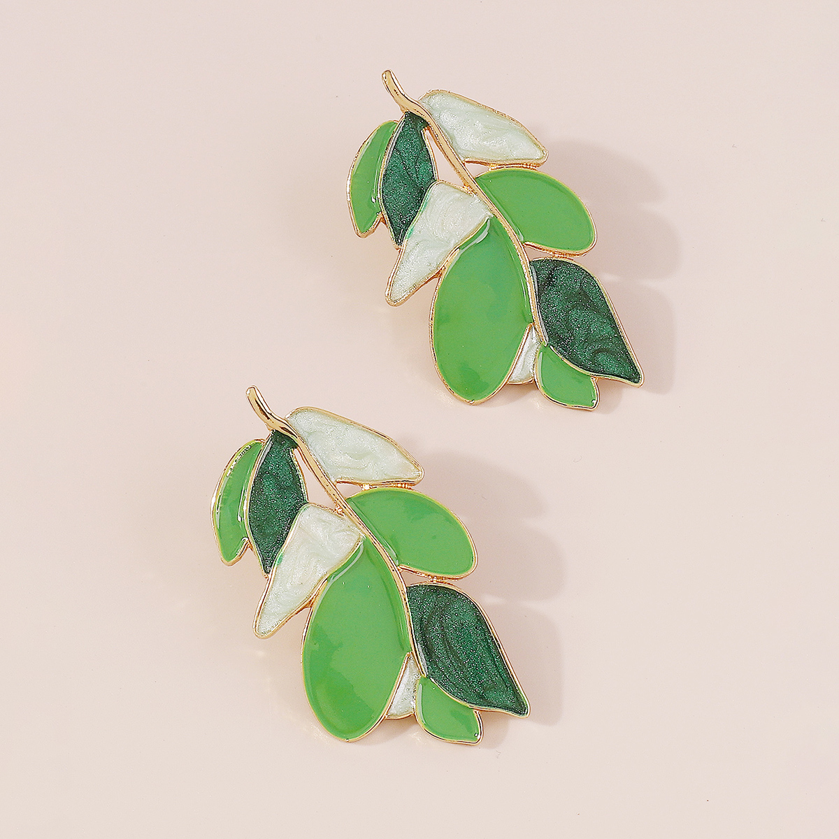 1 Pair Streetwear Leaf Irregular Layered Enamel Alloy Ear Studs display picture 10