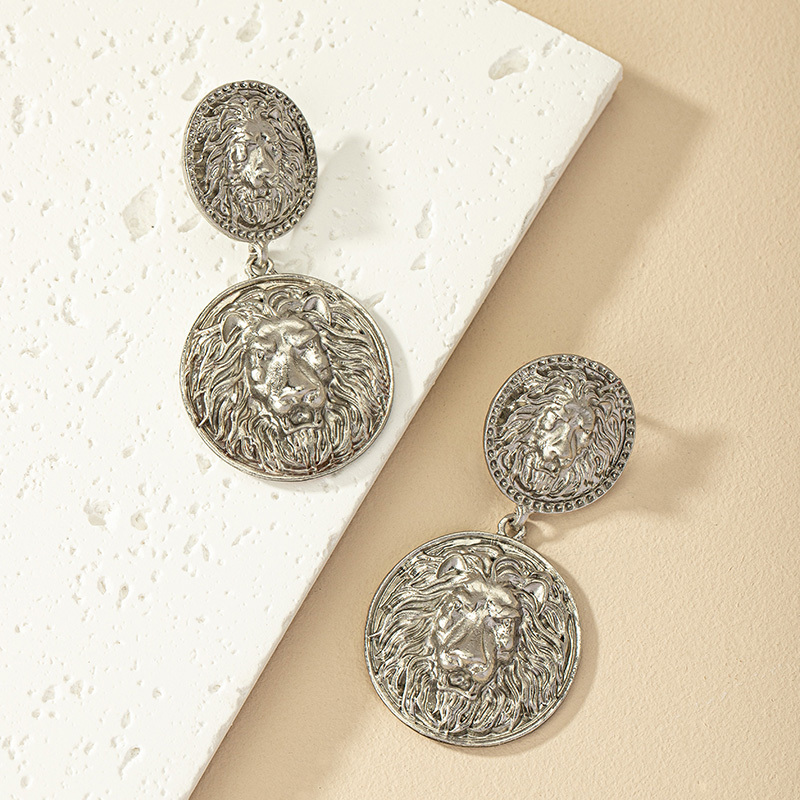 1 Pair Retro Roman Style Round Lion Plating Alloy Drop Earrings display picture 3