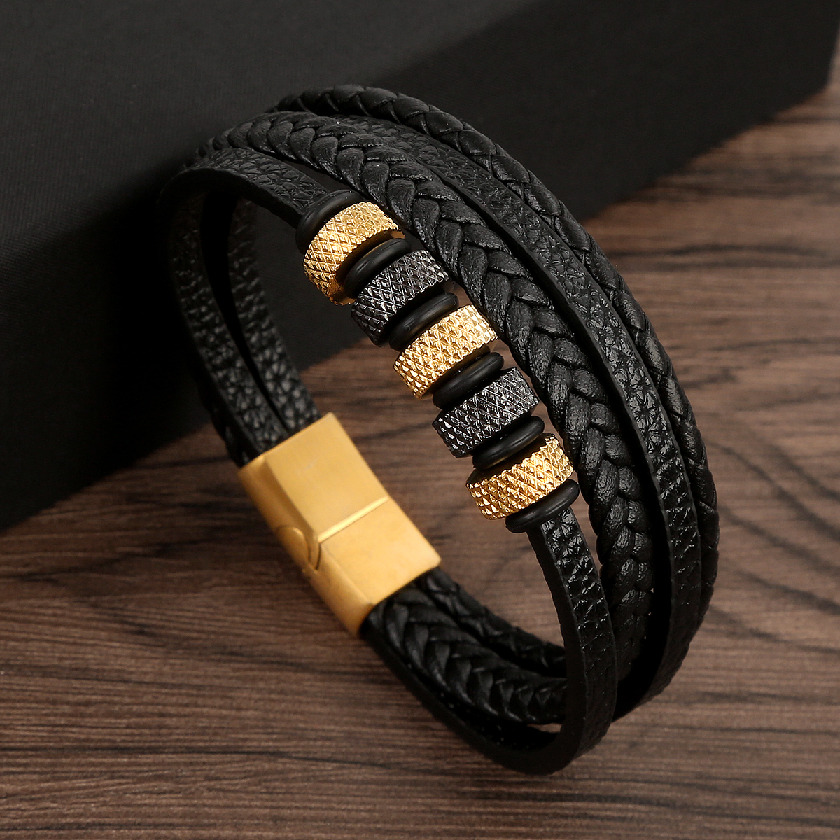 Vintage Style Solid Color Stainless Steel Pu Leather Handmade Men's Bracelets display picture 7