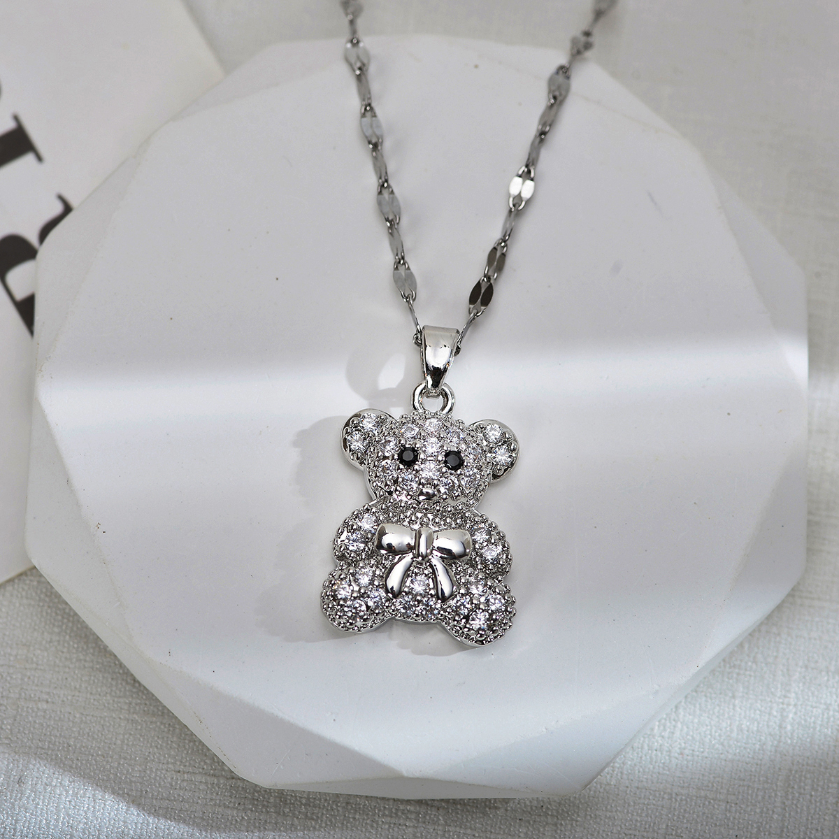Cute Little Bear Titanium Steel Copper Inlay Zircon Pendant Necklace display picture 2