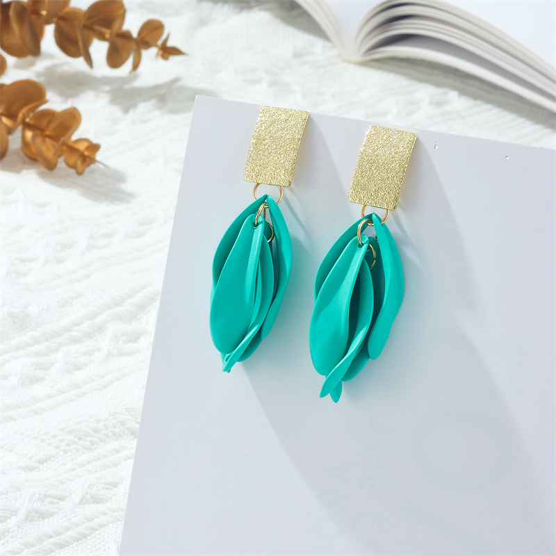 1 Pair Lady Vacation Petal Arylic Alloy Drop Earrings display picture 9