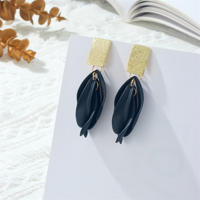 1 Pair Lady Vacation Petal Arylic Alloy Drop Earrings display picture 3