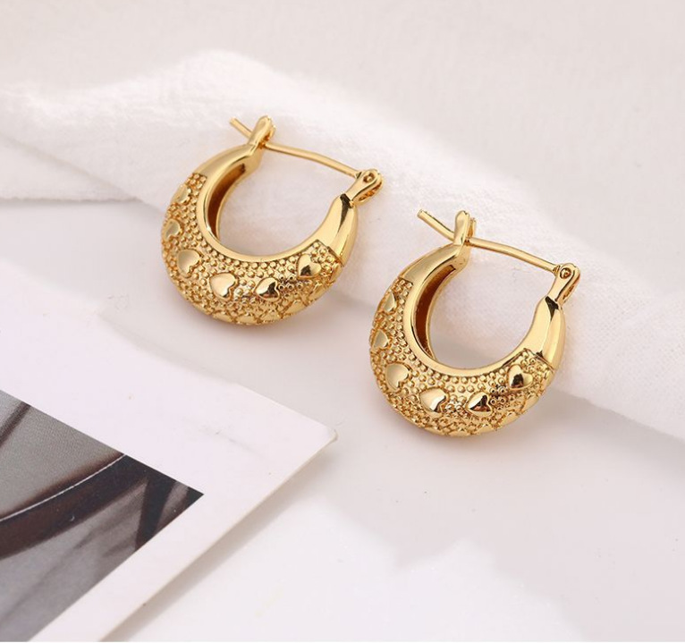 1 Pair Simple Style Classic Style C Shape Plating Titanium Steel Earrings display picture 2