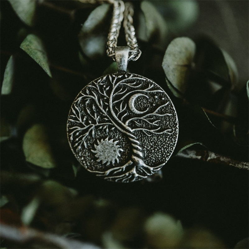 Vintage Style Sun Tree Alloy Iron Plating Unisex Pendant Necklace display picture 1