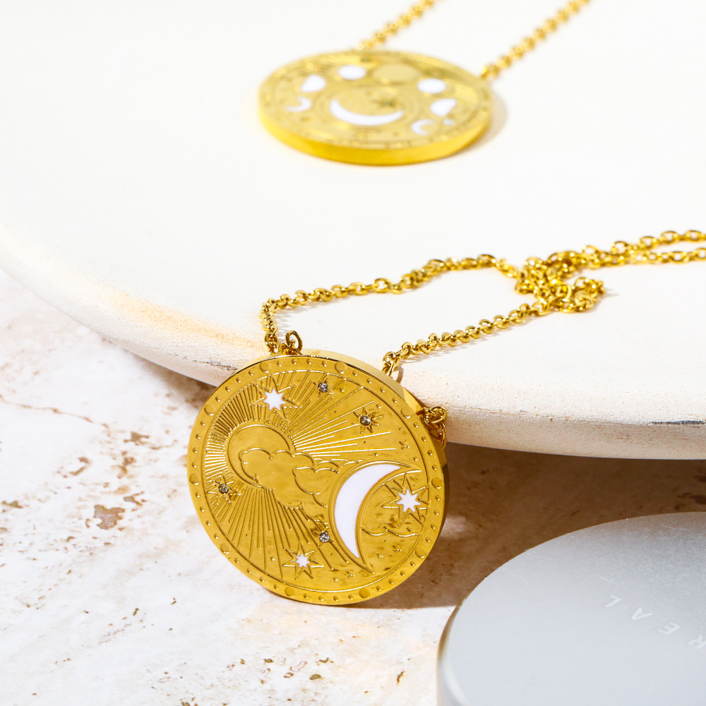 201 Stainless Steel 304 Stainless Steel Gold Plated Retro Simple Style Enamel Plating Round Devil'S Eye Moon Pendant Necklace display picture 2