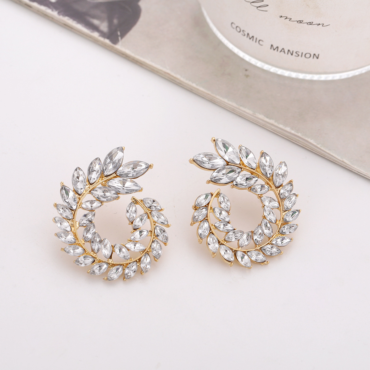 1 Pair Lady Leaf Inlay Artificial Crystal Ear Studs display picture 4
