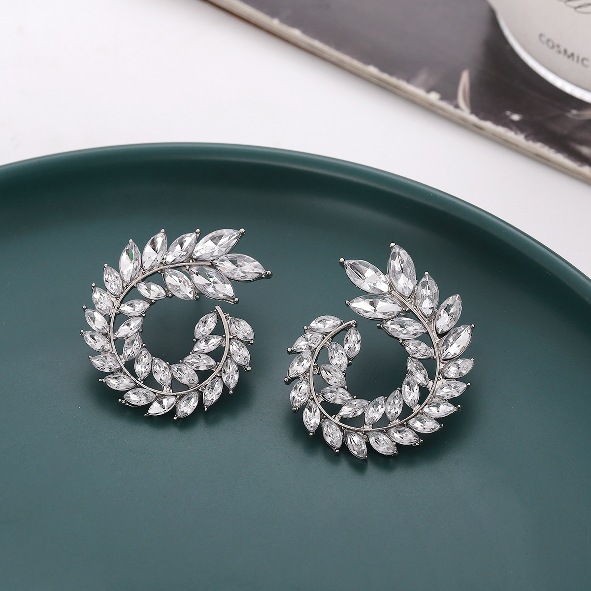 1 Pair Lady Leaf Inlay Artificial Crystal Ear Studs display picture 5