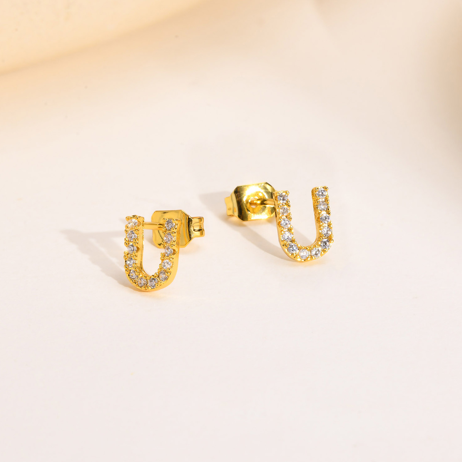 1 Pair Simple Style Letter Inlay Copper Zircon Gold Plated Ear Studs display picture 2