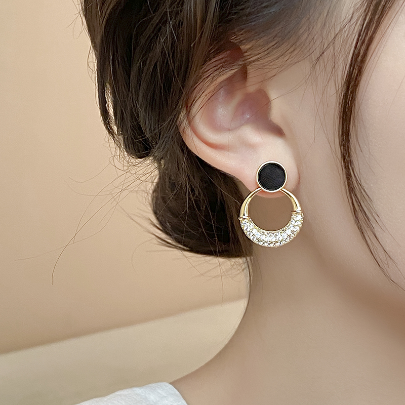 1 Pair Simple Style Circle Inlay Alloy Zircon Drop Earrings display picture 1