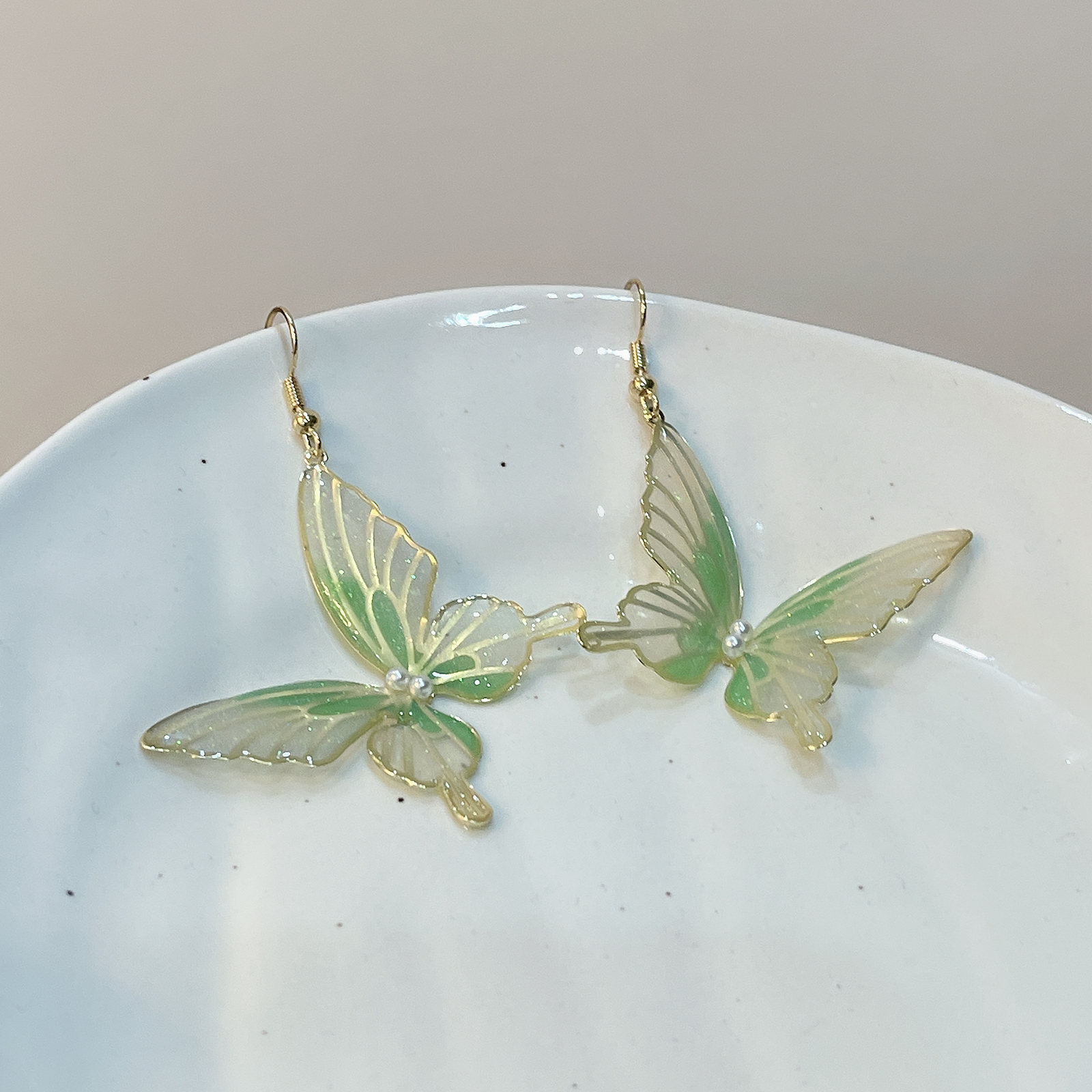 1 Pair Elegant Lady Korean Style Butterfly Resin Drop Earrings display picture 2