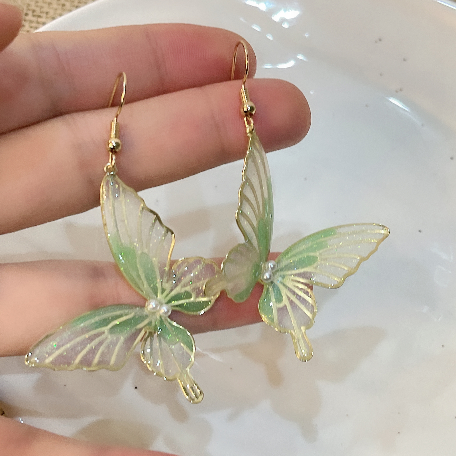 1 Pair Elegant Lady Korean Style Butterfly Resin Drop Earrings display picture 10