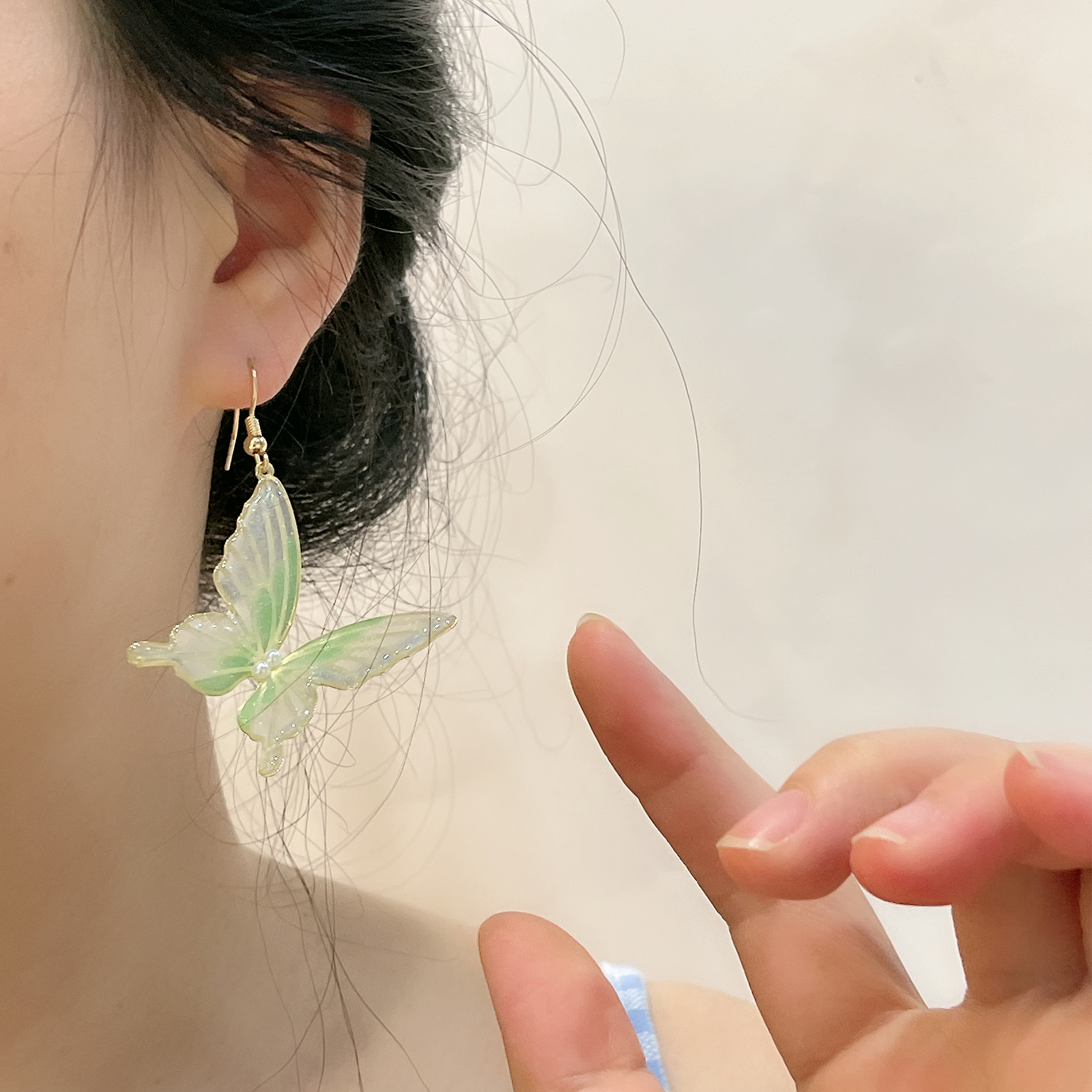1 Pair Elegant Lady Korean Style Butterfly Resin Drop Earrings display picture 11
