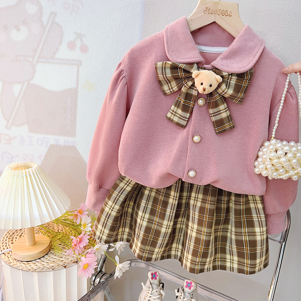 Casual Princess Plaid Bear Bowknot Cotton Girls Clothing Sets display picture 2