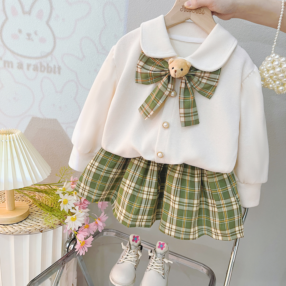 Casual Princess Plaid Bear Bowknot Cotton Girls Clothing Sets display picture 1