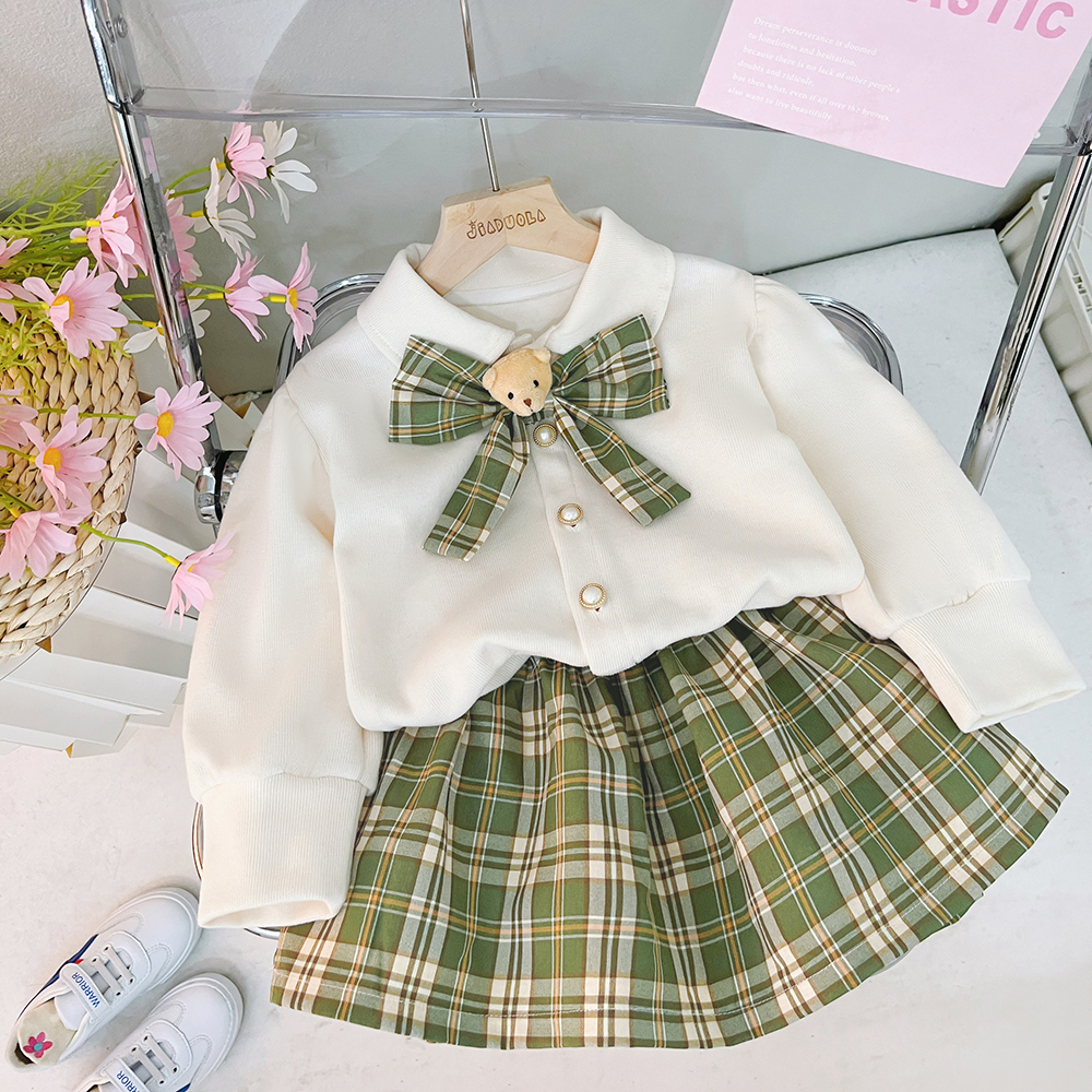 Casual Princess Plaid Bear Bowknot Cotton Girls Clothing Sets display picture 6