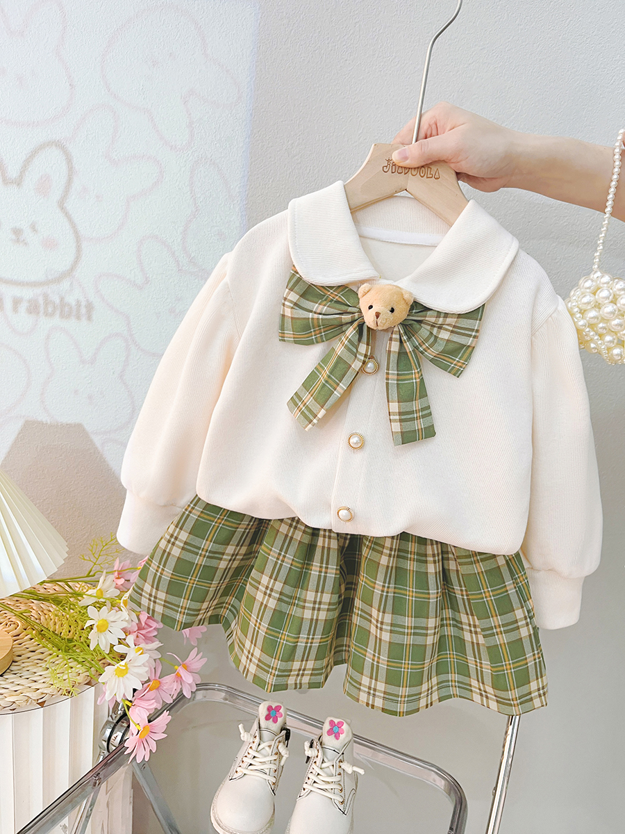 Casual Princess Plaid Bear Bowknot Cotton Girls Clothing Sets display picture 9