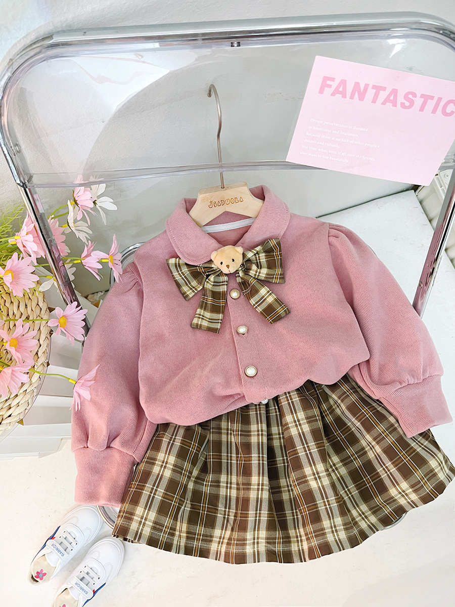 Casual Princess Plaid Bear Bowknot Cotton Girls Clothing Sets display picture 15