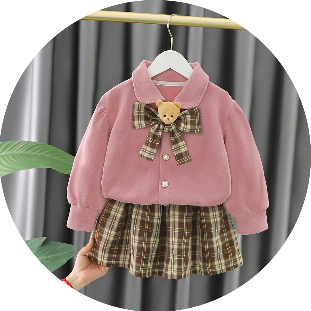 Casual Princess Plaid Bear Bowknot Cotton Girls Clothing Sets display picture 12