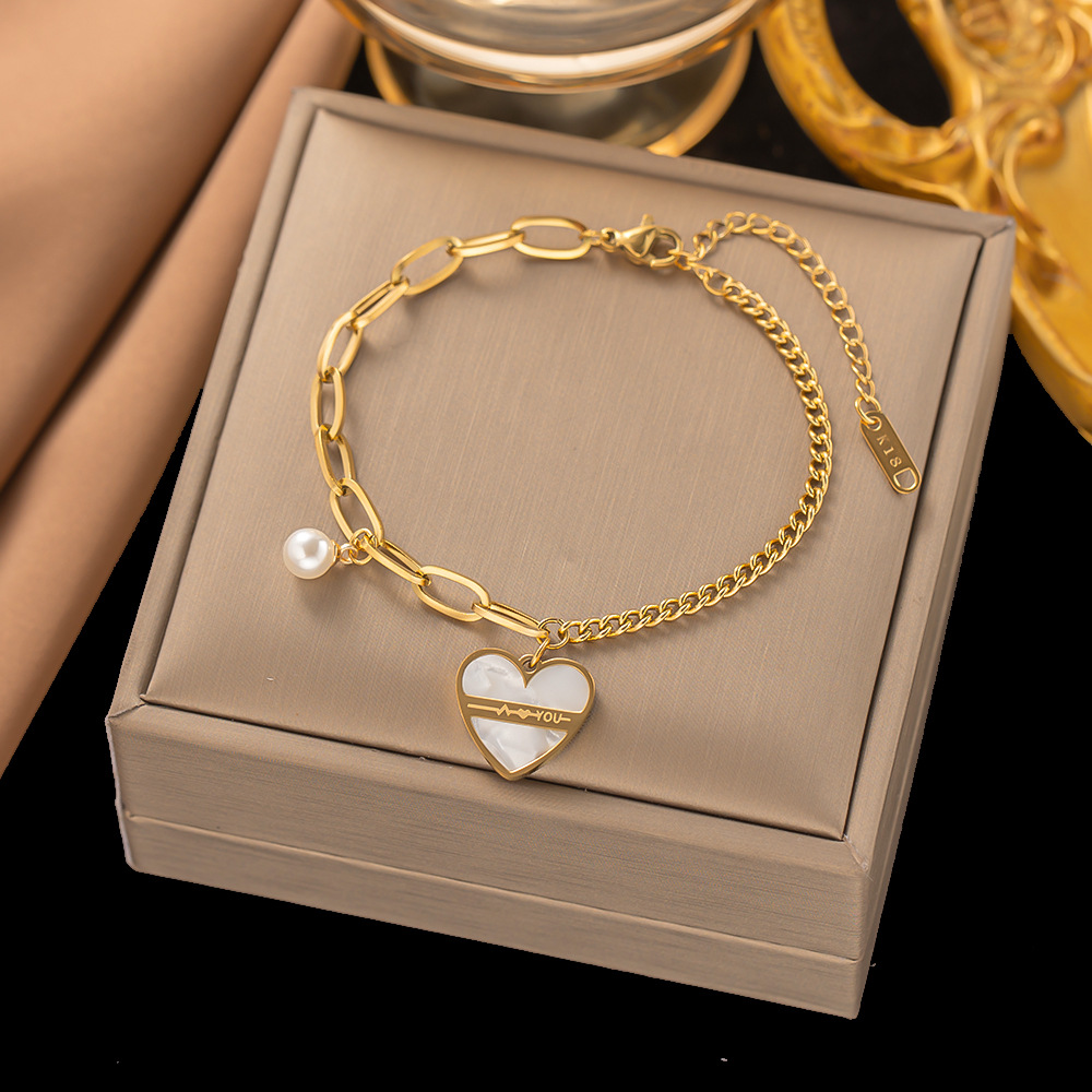 Simple Style Heart Shape 304 Stainless Steel 18K Gold Plated Acrylic Bracelets In Bulk display picture 2