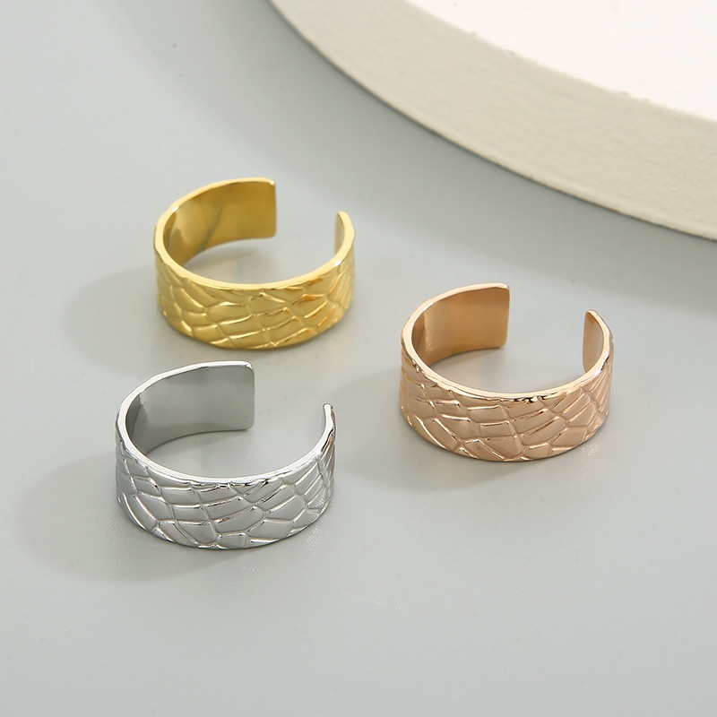 Titanium Steel 18K Gold Plated Simple Style Polishing Solid Color Open Rings display picture 4