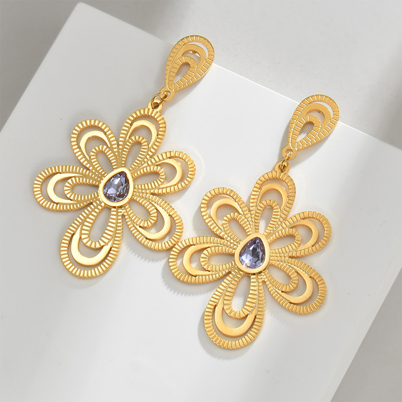 1 Pair Elegant Flower Plating Inlay 304 Stainless Steel Crystal Zircon 18K Gold Plated Drop Earrings display picture 3
