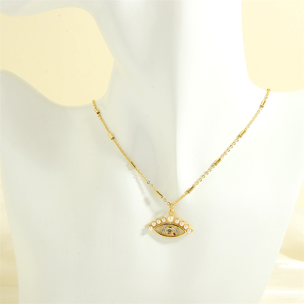Elegant Luxurious Cross Devil's Eye Heart Shape Copper 18k Gold Plated Zircon Pendant Necklace In Bulk display picture 10