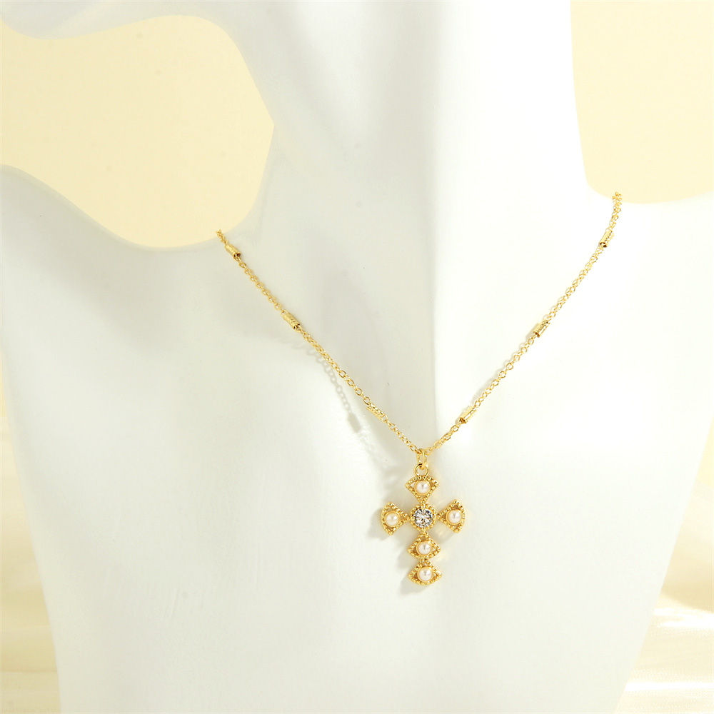 Elegant Luxurious Cross Devil's Eye Heart Shape Copper 18k Gold Plated Zircon Pendant Necklace In Bulk display picture 11