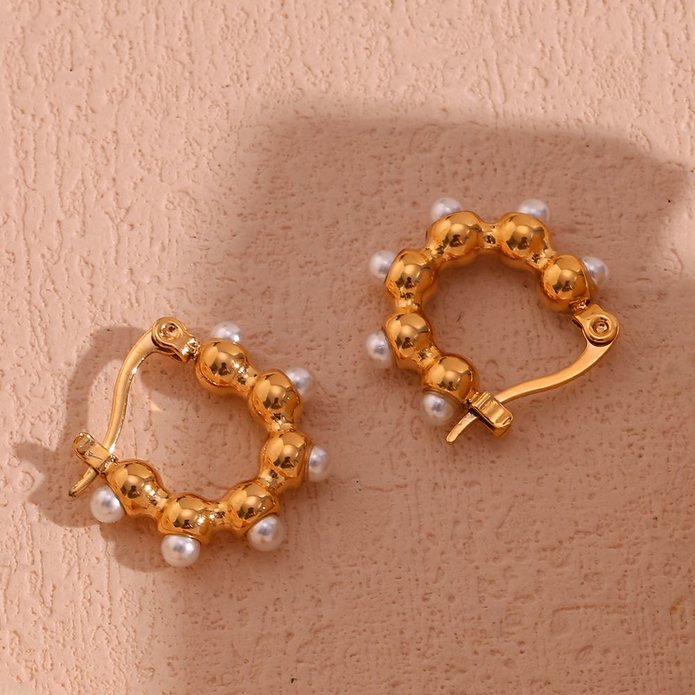 1 Paar Basic Einfacher Stil Klassischer Stil Irregulär Überzug Inlay Rostfreier Stahl Künstliche Perlen 18 Karat Vergoldet Reif Ohrringe display picture 10