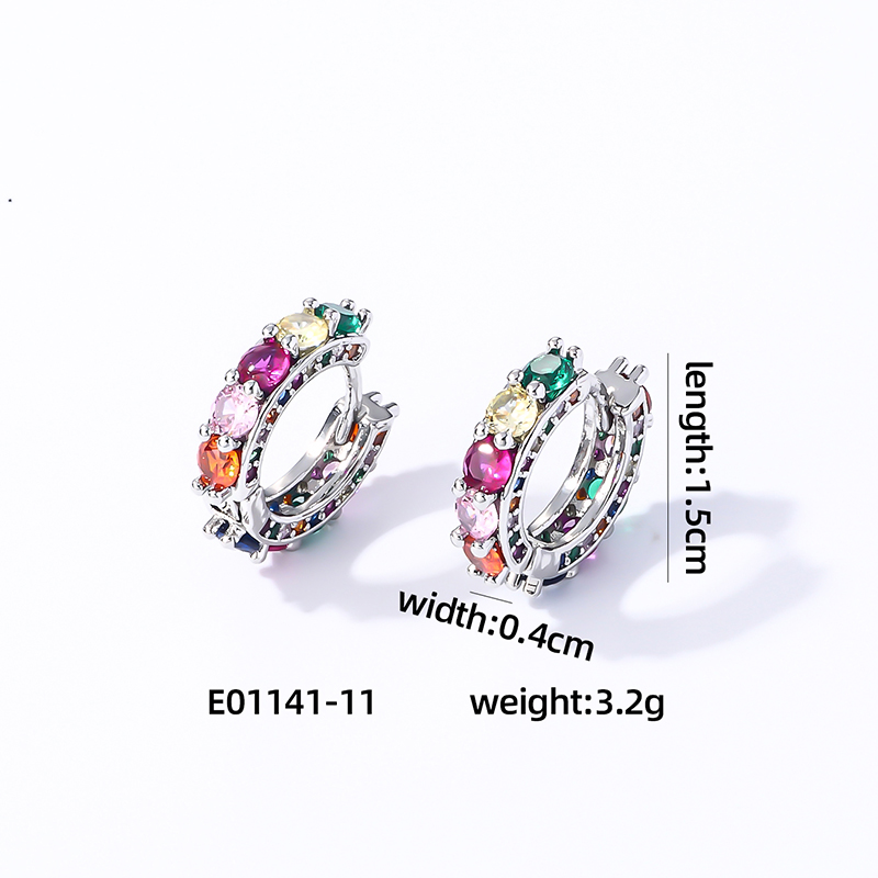 1 Pair Casual Vintage Style Luxurious Solid Color Inlay Copper Zircon K Gold Plated Hoop Earrings display picture 10