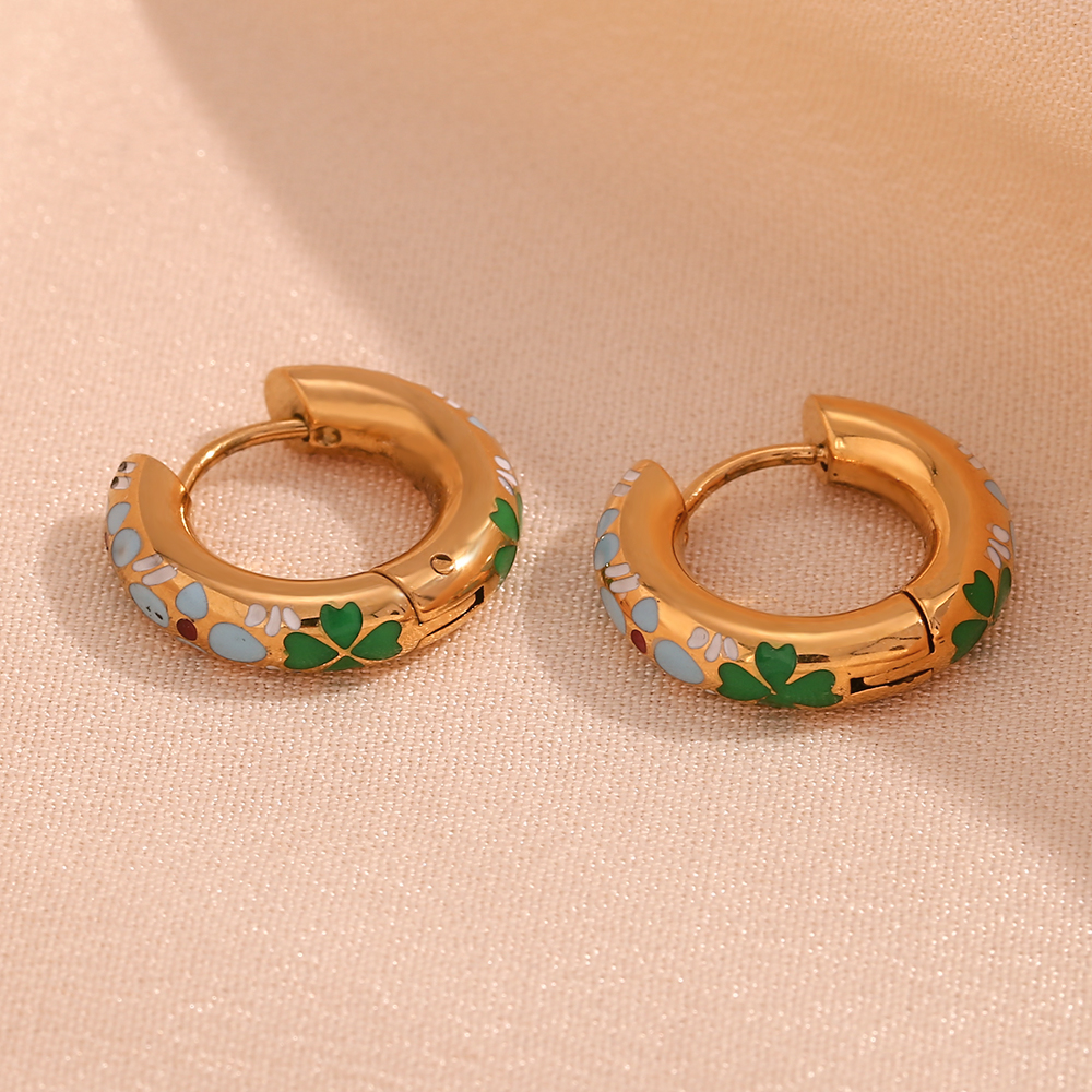 1 Pair Sweet Simple Style Classic Style Four Leaf Clover Enamel Plating Stainless Steel 18k Gold Plated Hoop Earrings display picture 6
