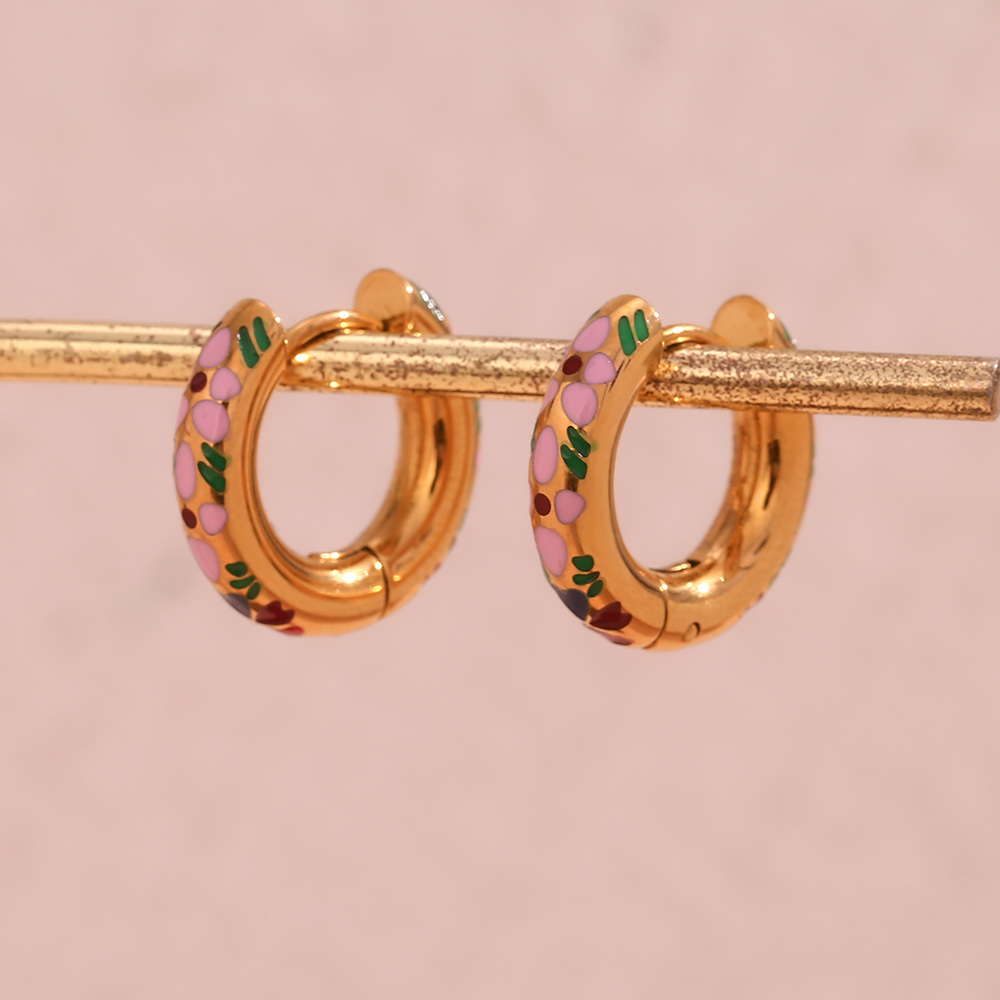 1 Pair Sweet Simple Style Classic Style Four Leaf Clover Enamel Plating Stainless Steel 18k Gold Plated Hoop Earrings display picture 7