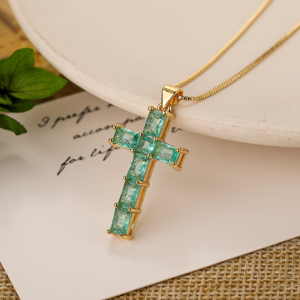 Simple Style Cross Copper 18k Gold Plated Zircon Pendant Necklace In Bulk display picture 5