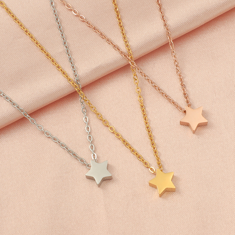 Stainless Steel 18K Gold Plated Lady Simple Style Star Moon Heart Shape None Pendant Necklace display picture 7