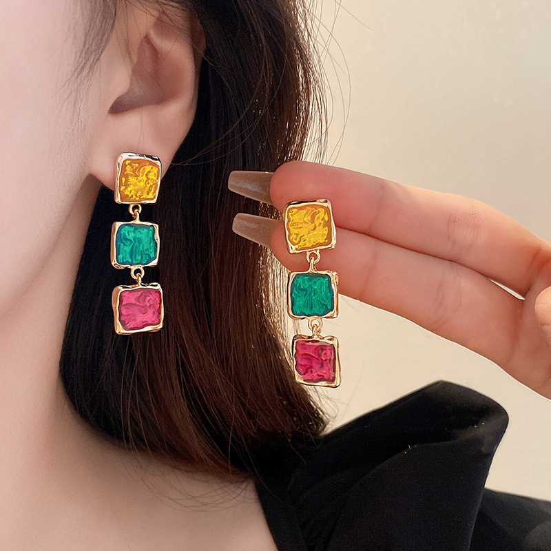 1 Pair Simple Style Square Enamel Alloy Drop Earrings display picture 4