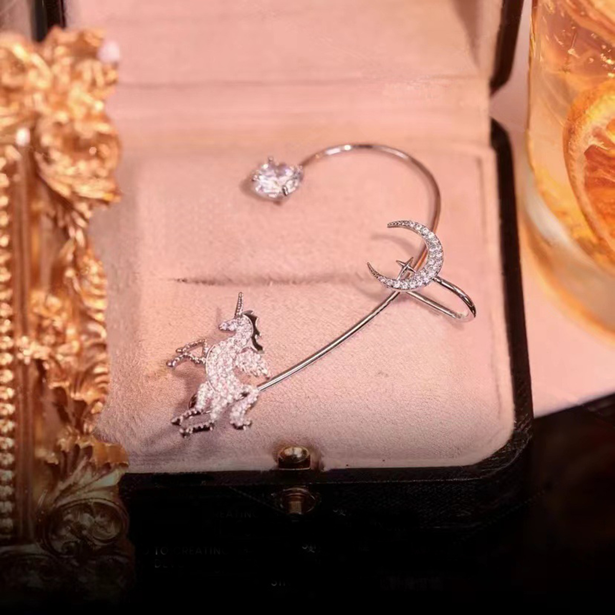 1 Piece Fairy Style Sweet Moon Deer Elk Three-dimensional Inlay Alloy Zircon Ear Cuffs display picture 1